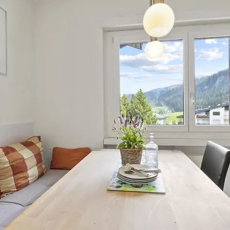 Triangel B Rezia By Interhome